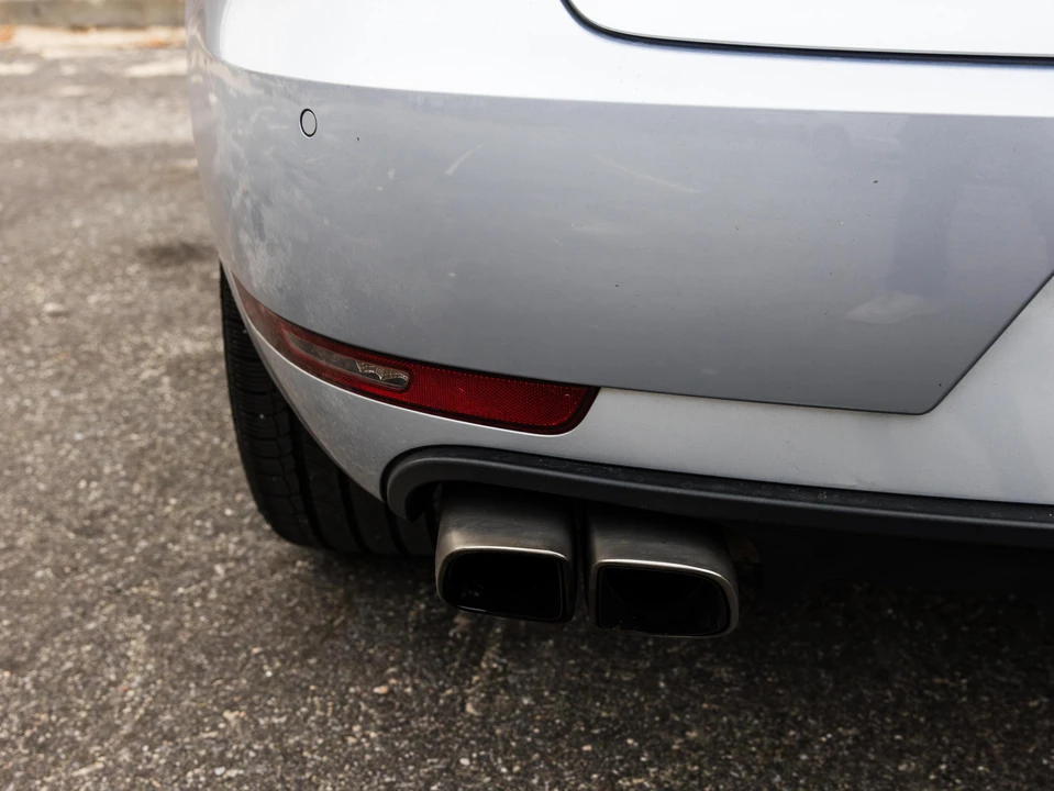 2015 Porsche Macan Turbo - Image 17 of 31