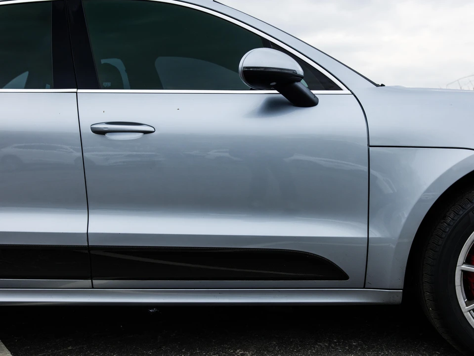 2015 Porsche Macan Turbo - Image 20 of 31