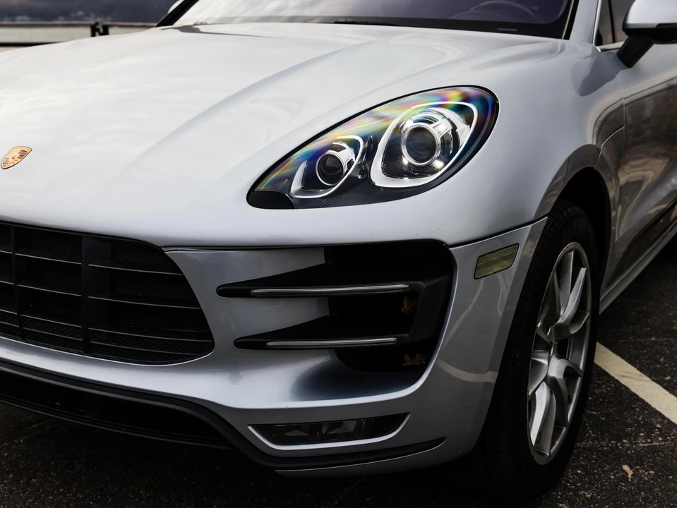 2015 Porsche Macan Turbo - Image 11 of 31