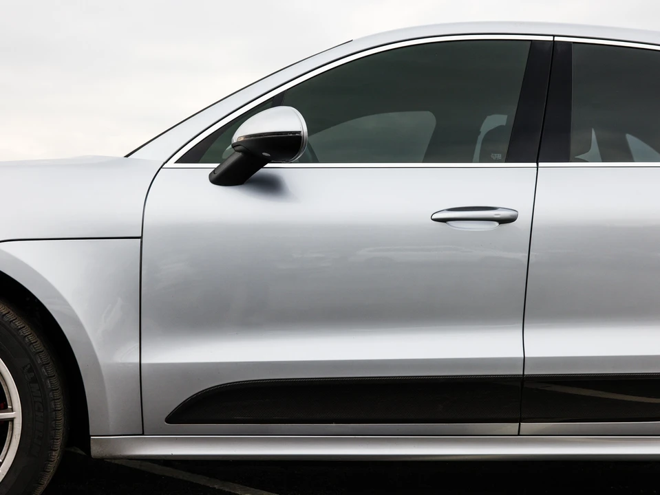 2015 Porsche Macan Turbo - Image 13 of 31