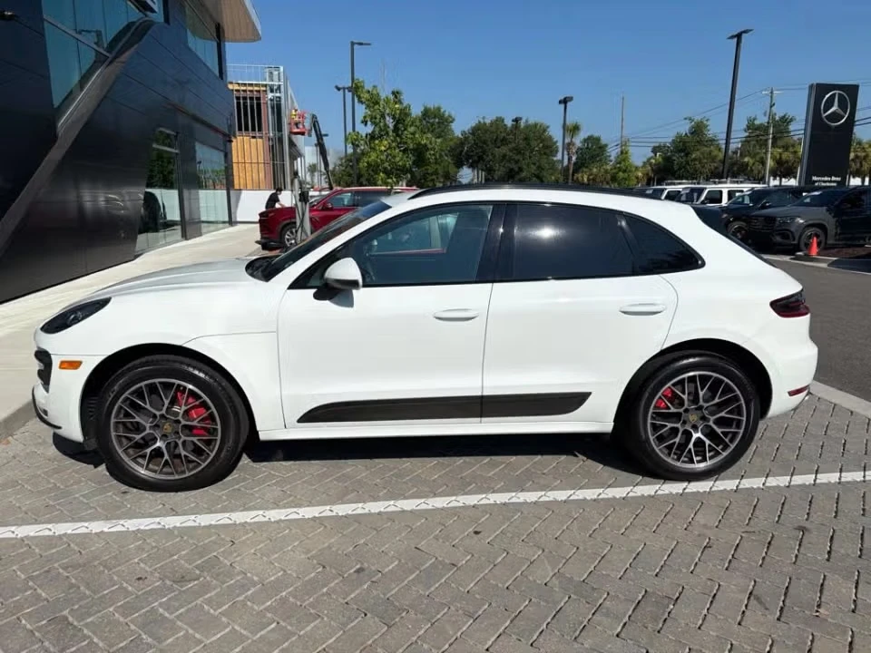 2015 Porsche Macan Turbo - Image 11 of 31