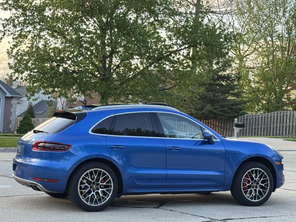 2015 Porsche Macan Turbo - Image 20 of 31