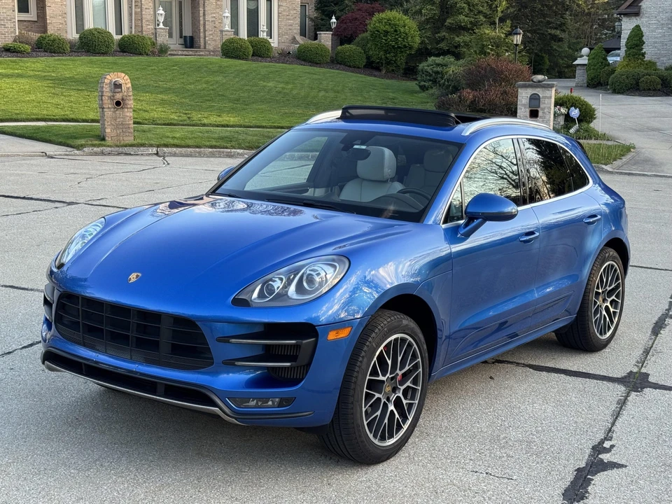 2015 Porsche Macan Turbo - Image 5 of 31