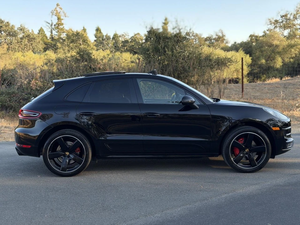 2015 Porsche Macan Turbo - Image 6 of 31