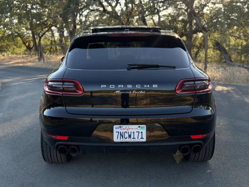 2015 Porsche Macan Turbo - Image 8 of 31
