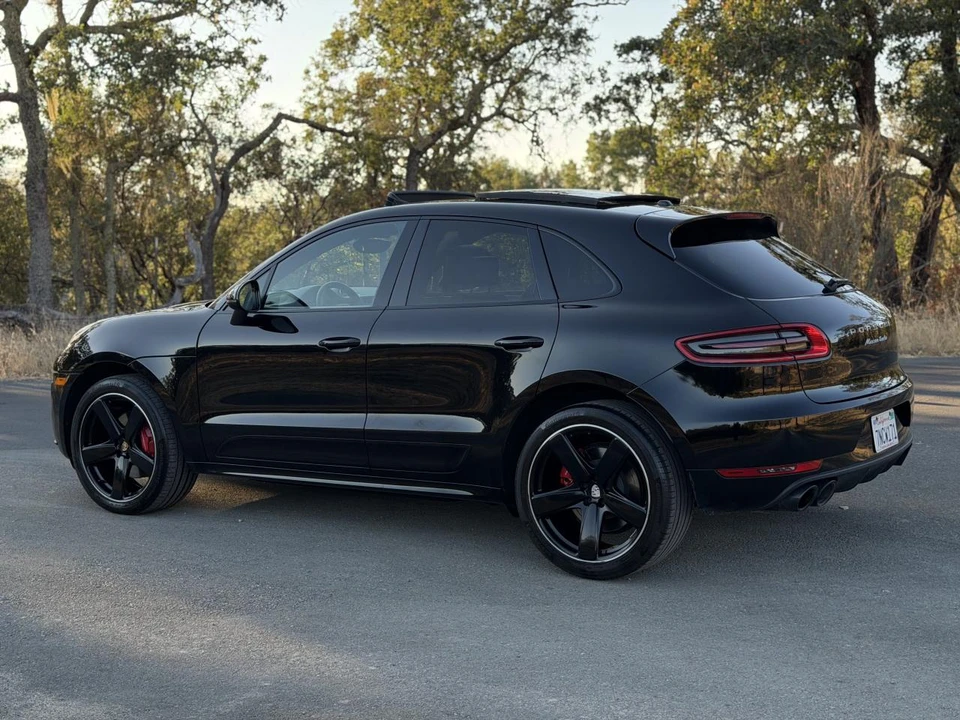 2015 Porsche Macan Turbo - Image 9 of 31