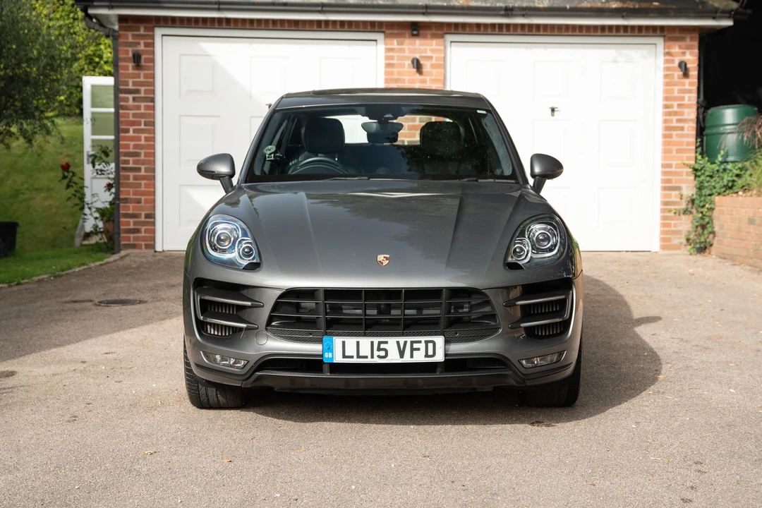 2015 Porsche Macan Turbo - Image 3 of 31