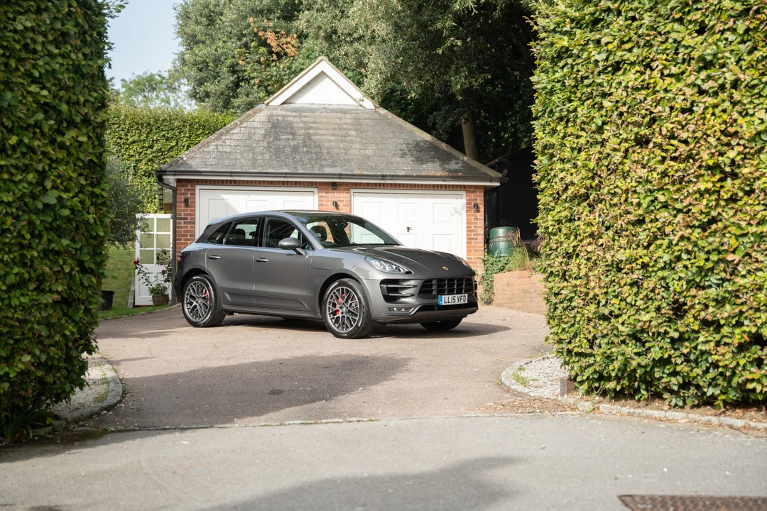 2015 Porsche Macan Turbo - Image 19 of 31