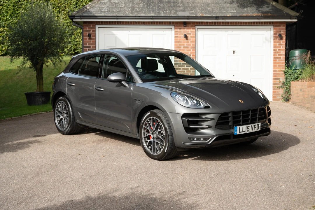 2015 Porsche Macan Turbo - Image 10 of 31