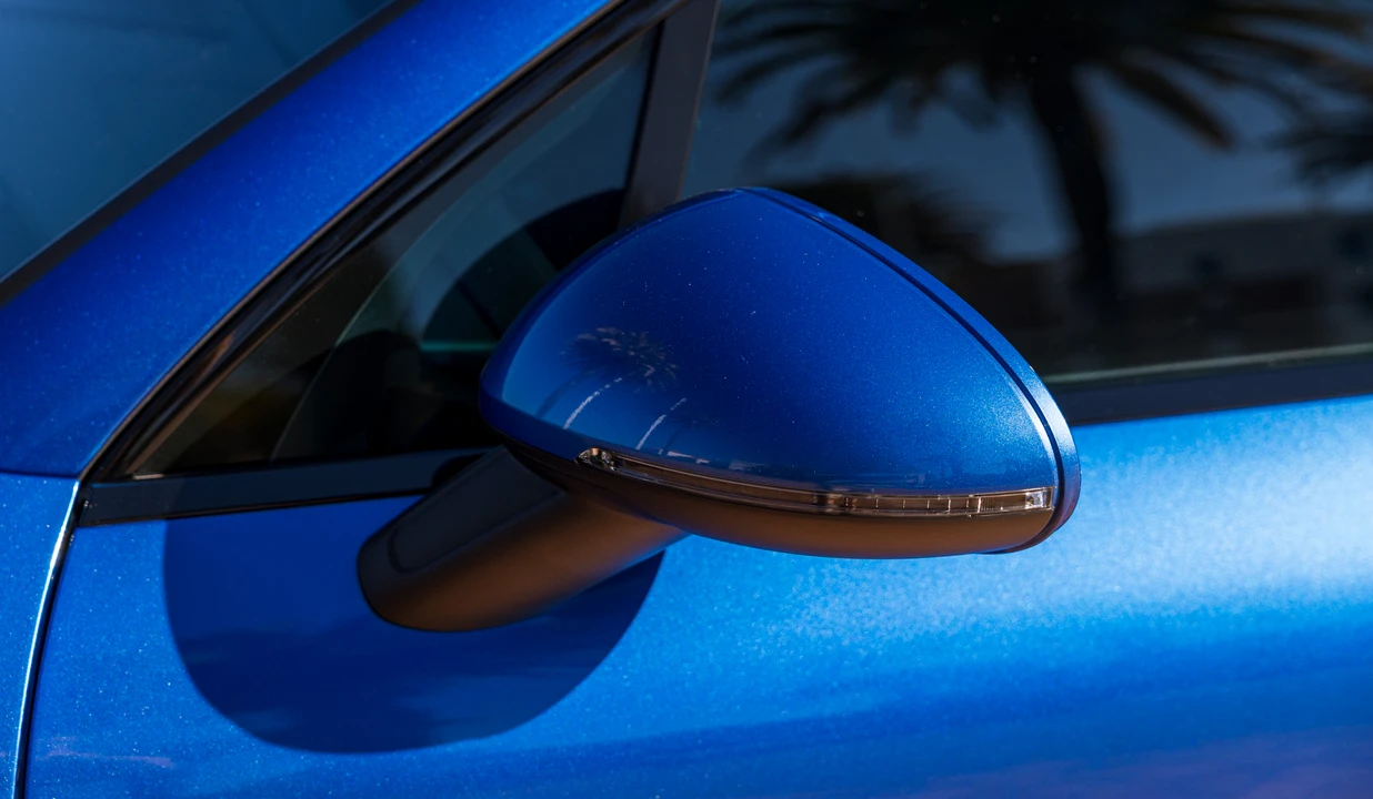 2015 Porsche Macan Turbo - Image 21 of 31