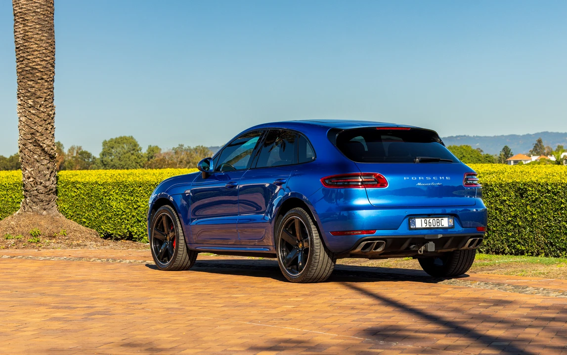 2015 Porsche Macan Turbo - Image 5 of 31