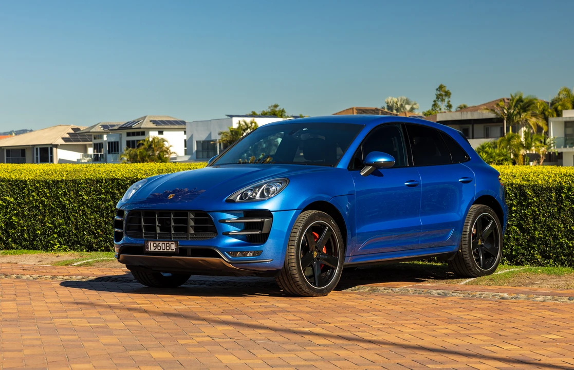 2015 Porsche Macan Turbo - Image 3 of 31