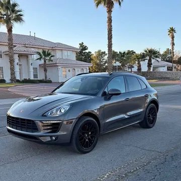 2015 Porsche Macan Turbo w/Performance Pkg