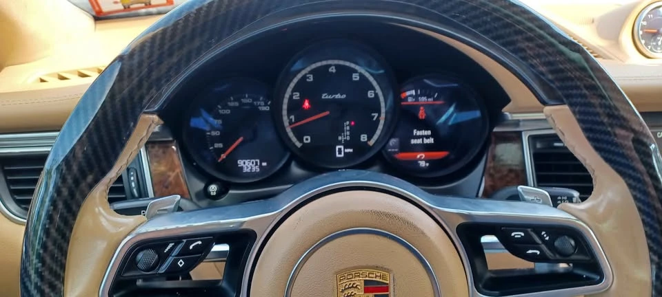2015 Porsche Macan Turbo - Image 11 of 11