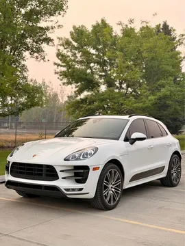 2015 Porsche Macan Turbo w/Performance Pkg Sport Utility 4D