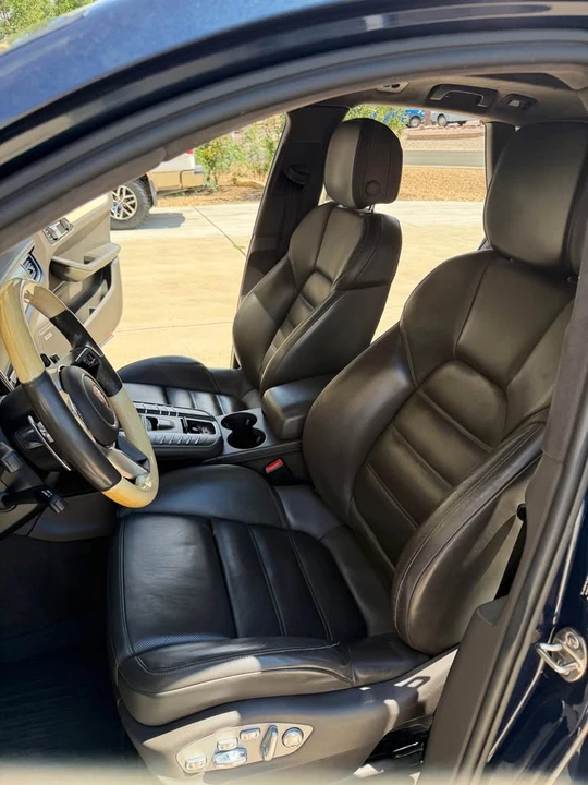 2015 Porsche Macan Turbo - Image 17 of 18