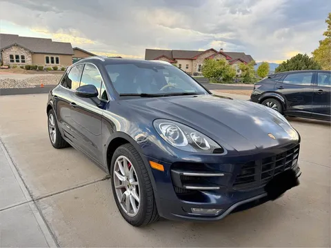 2015 Porsche Macan Turbo w/Performance Pkg Sport Utility 4D