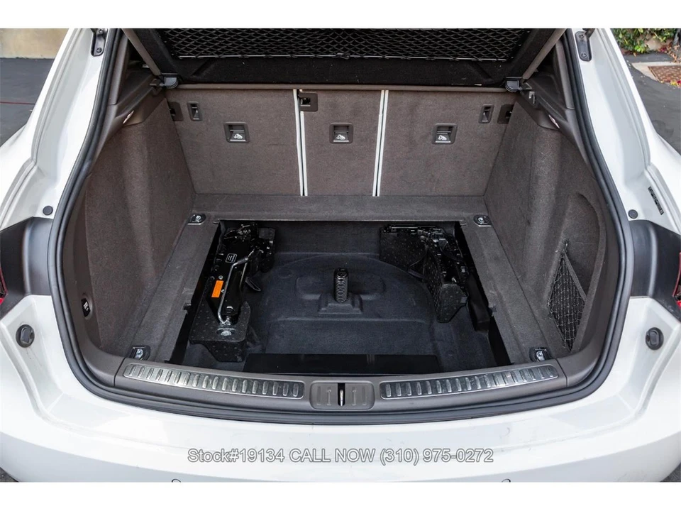 2015 Porsche Macan - Image 30 of 31