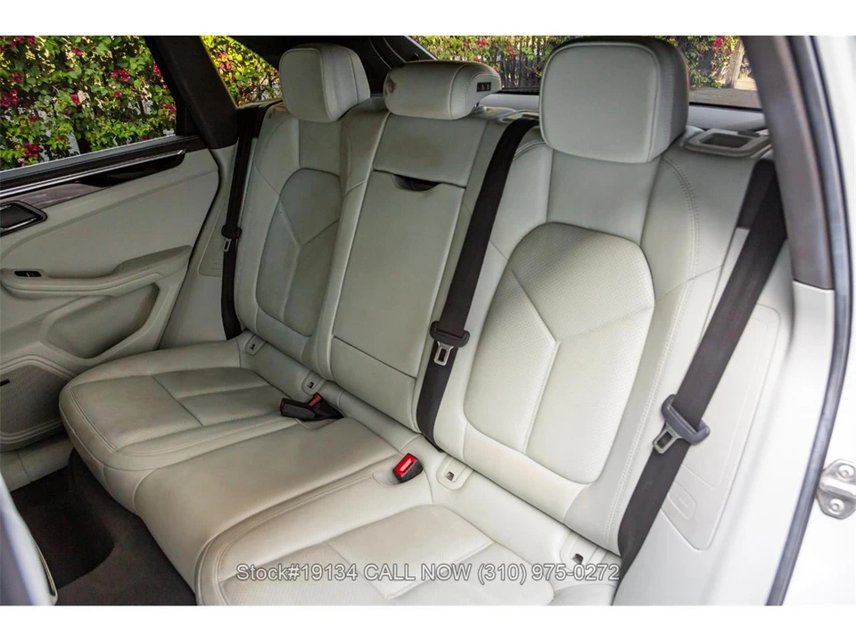 2015 Porsche Macan - Image 20 of 31
