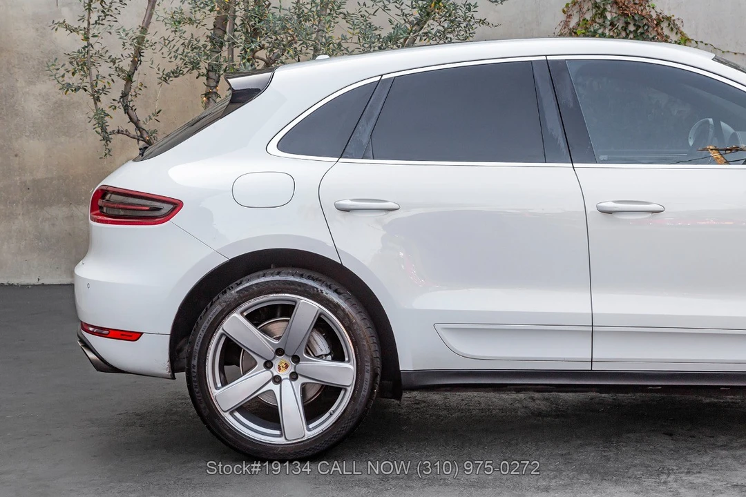 2015 Porsche Macan - Image 12 of 31