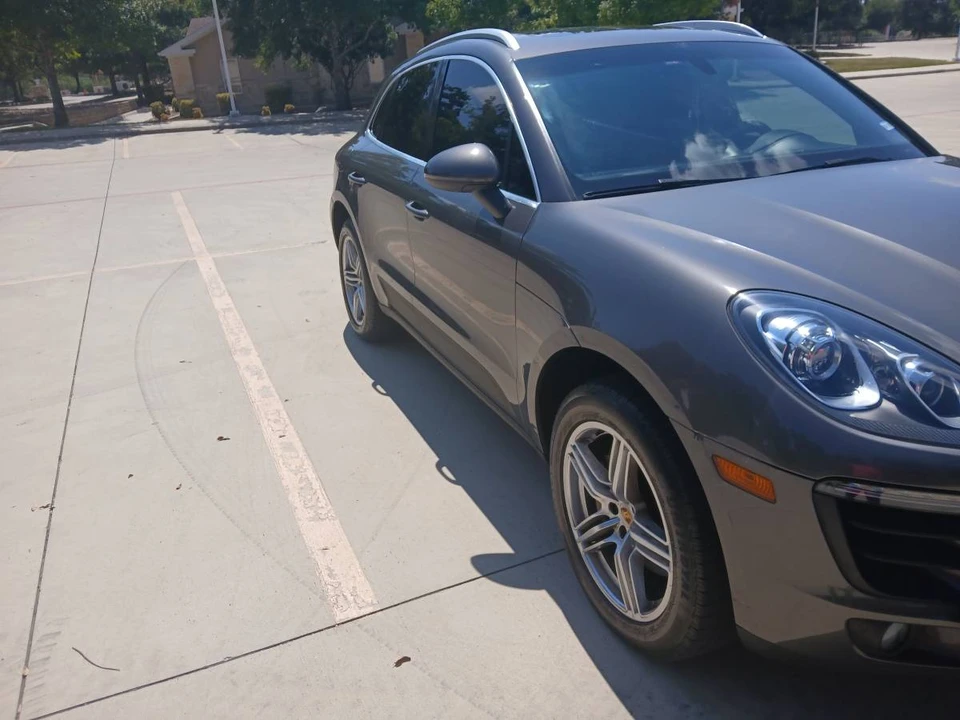 2015 Porsche Macan S - Image 2 of 11