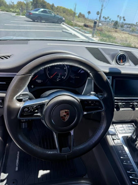 2015 Porsche Macan Turbo - Image 4 of 14