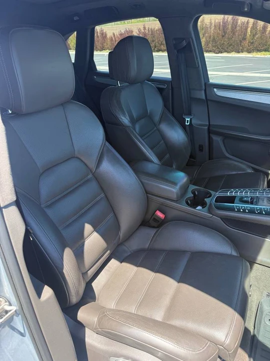 2015 Porsche Macan Turbo - Image 6 of 14