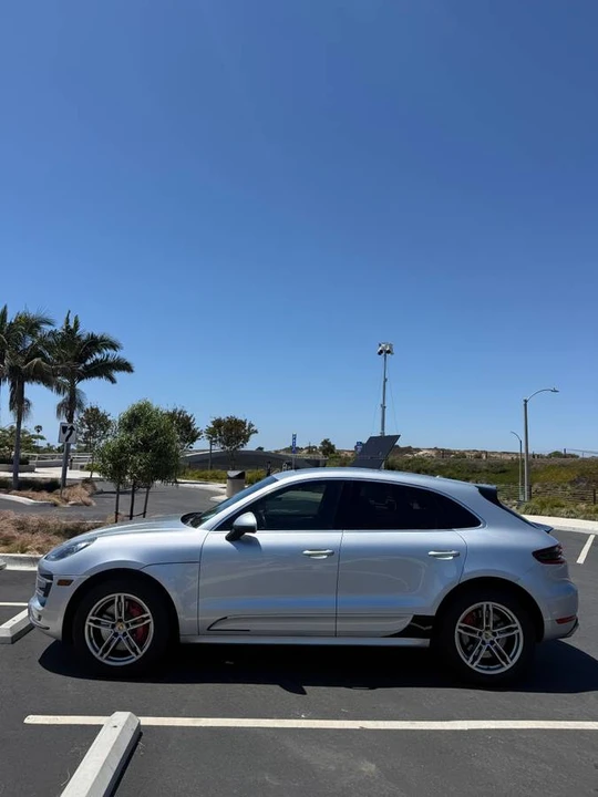 2015 Porsche Macan Turbo - Image 14 of 14