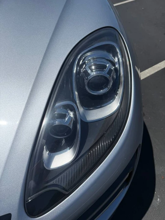 2015 Porsche Macan Turbo - Image 9 of 14