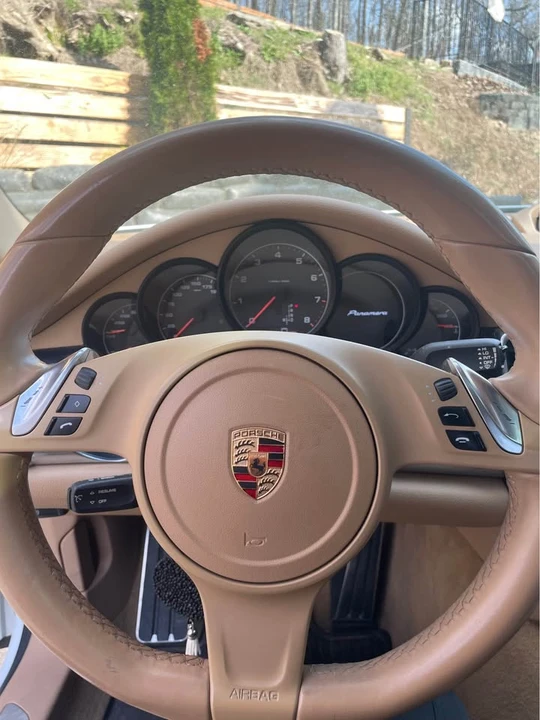2015 Porsche 970 Panamera - Image 8 of 10