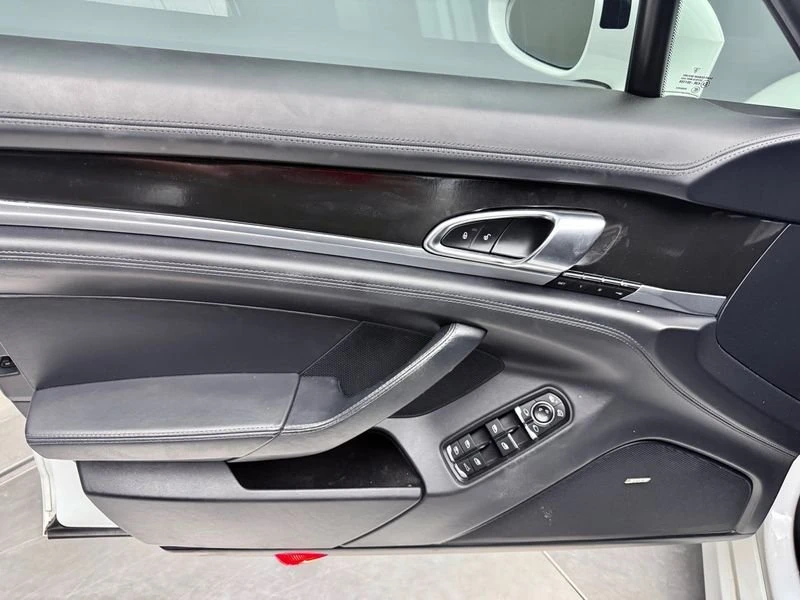 2015 Porsche 970 Panamera - Image 15 of 18