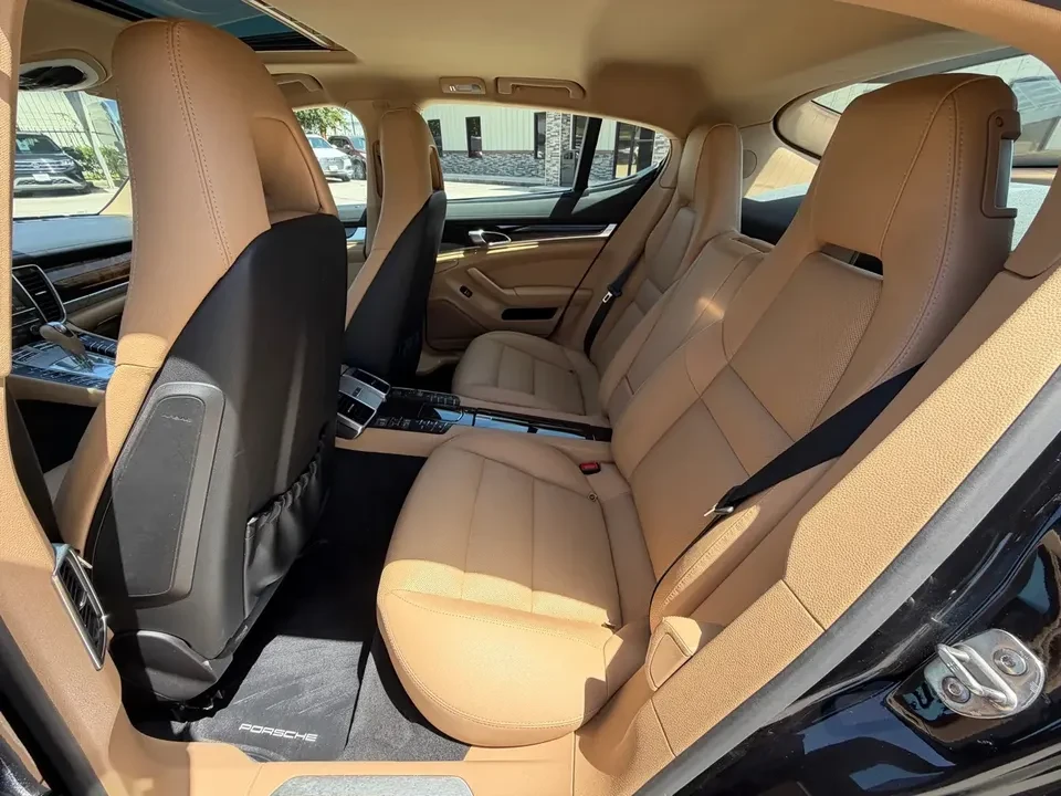 2015 Porsche 970 Panamera - Image 12 of 15
