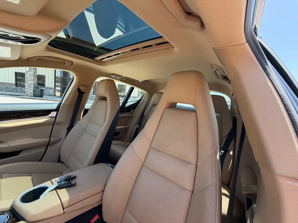 2015 Porsche 970 Panamera - Image 13 of 15