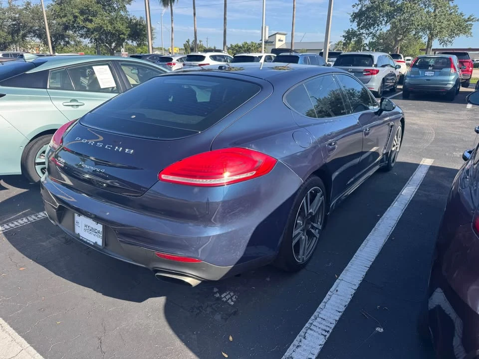 2015 Porsche Panamera - Image 7 of 7