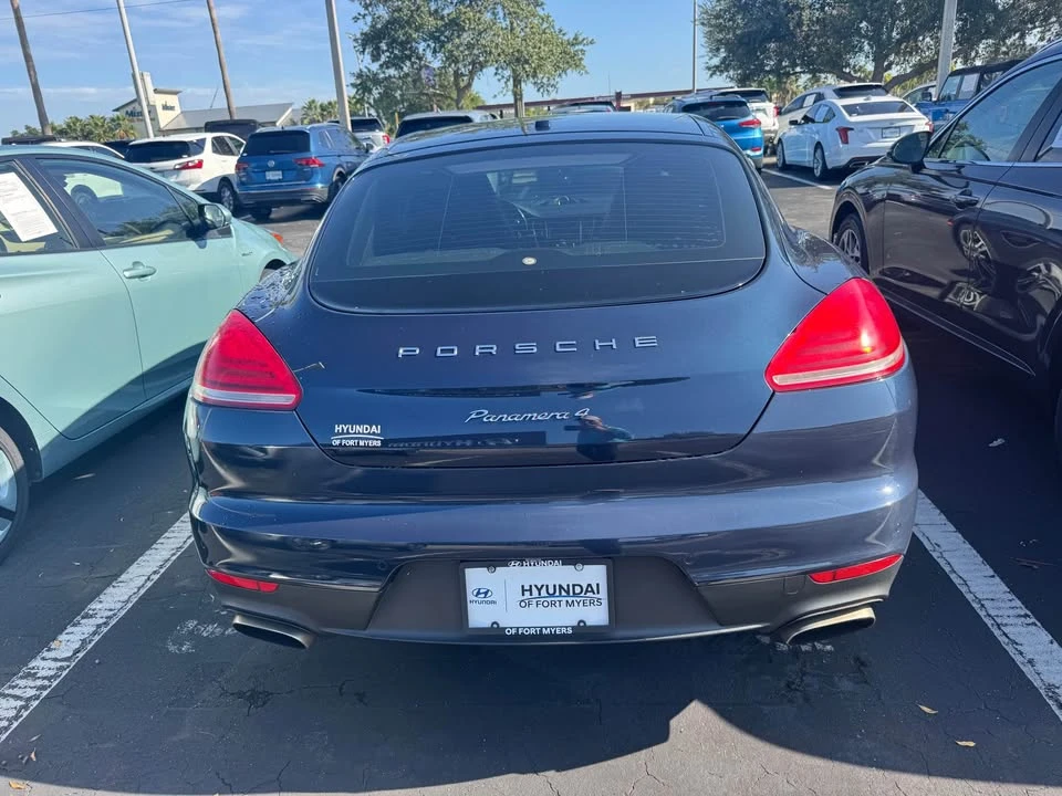 2015 Porsche Panamera - Image 6 of 7