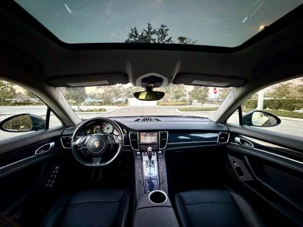 2015 Porsche 970 Panamera - Image 15 of 21