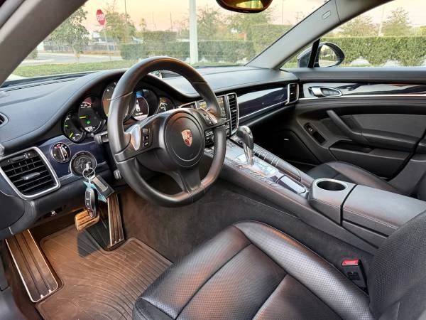 2015 Porsche 970 Panamera - Image 9 of 21