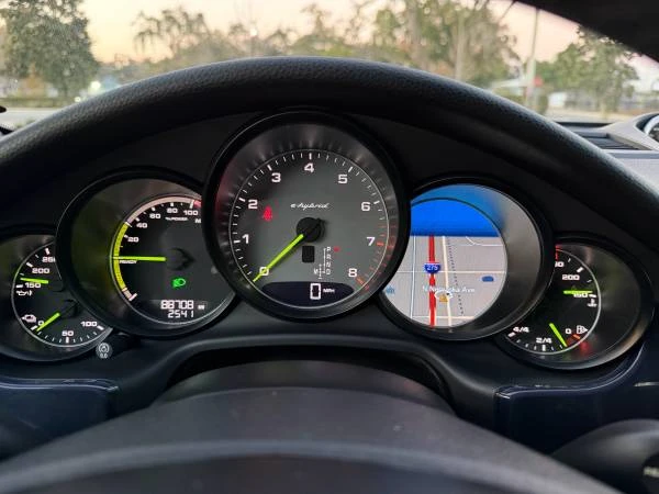 2015 Porsche 970 Panamera - Image 18 of 21