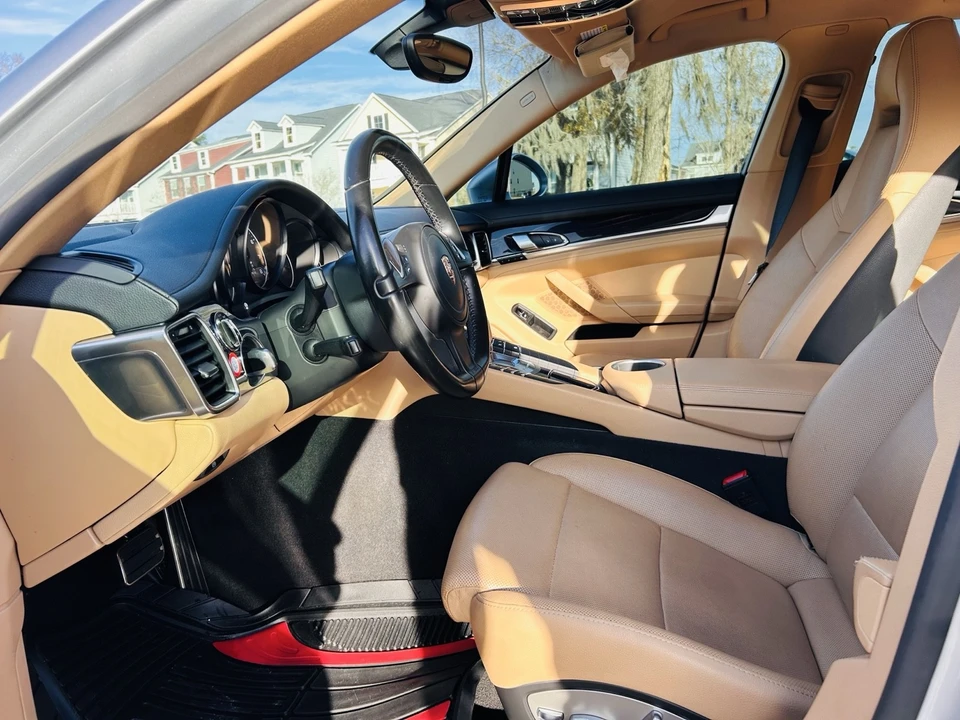 2015 Porsche 970 Panamera - Image 12 of 21