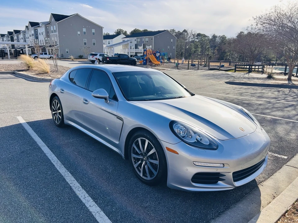 2015 Porsche 970 Panamera - Image 4 of 21