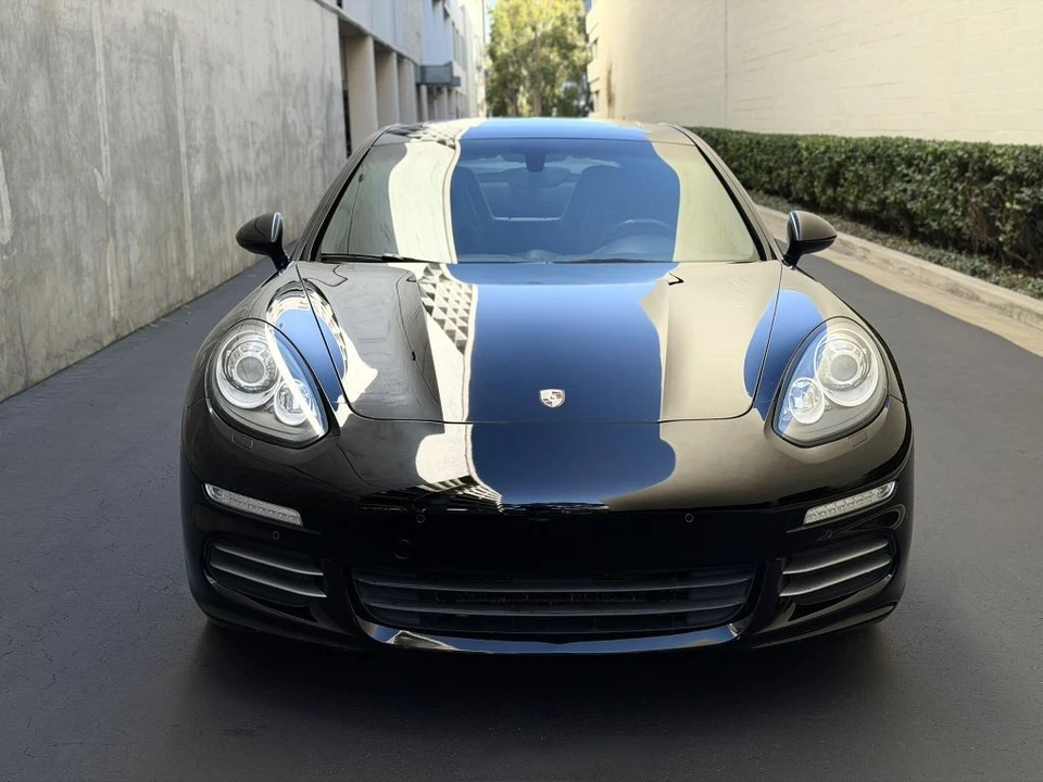 2015 Porsche 970 Panamera - Image 12 of 21