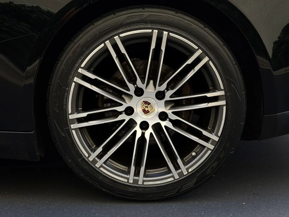 2015 Porsche 970 Panamera - Image 20 of 21