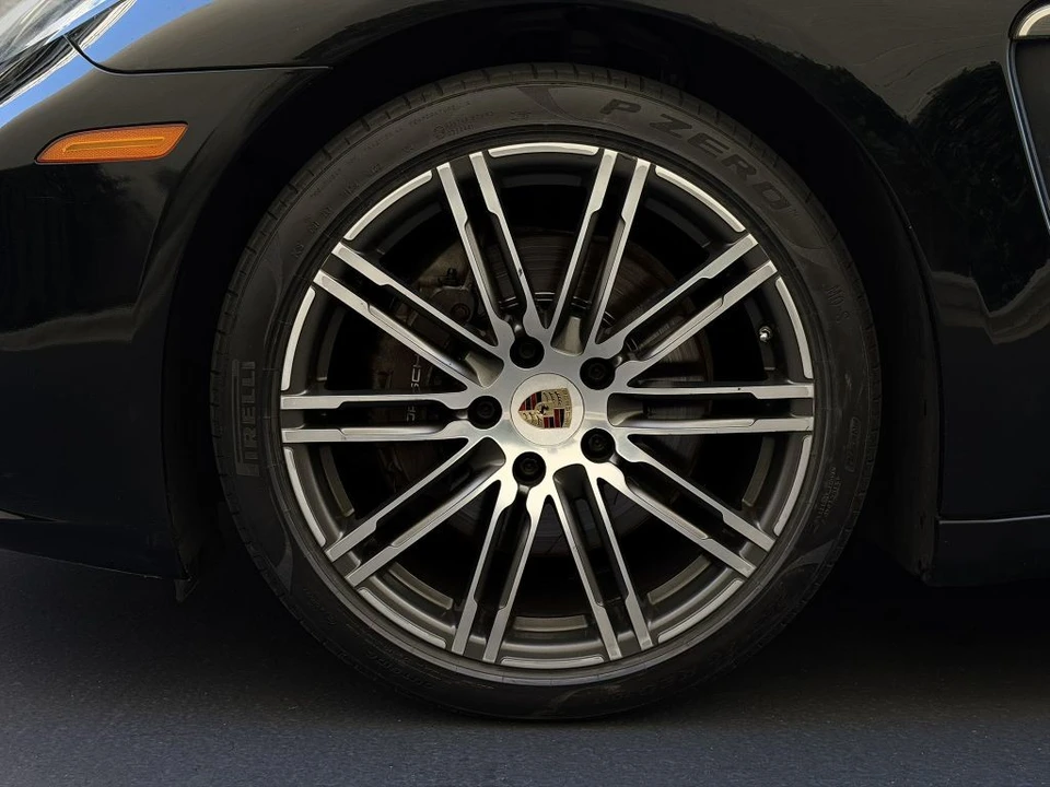 2015 Porsche 970 Panamera - Image 18 of 21