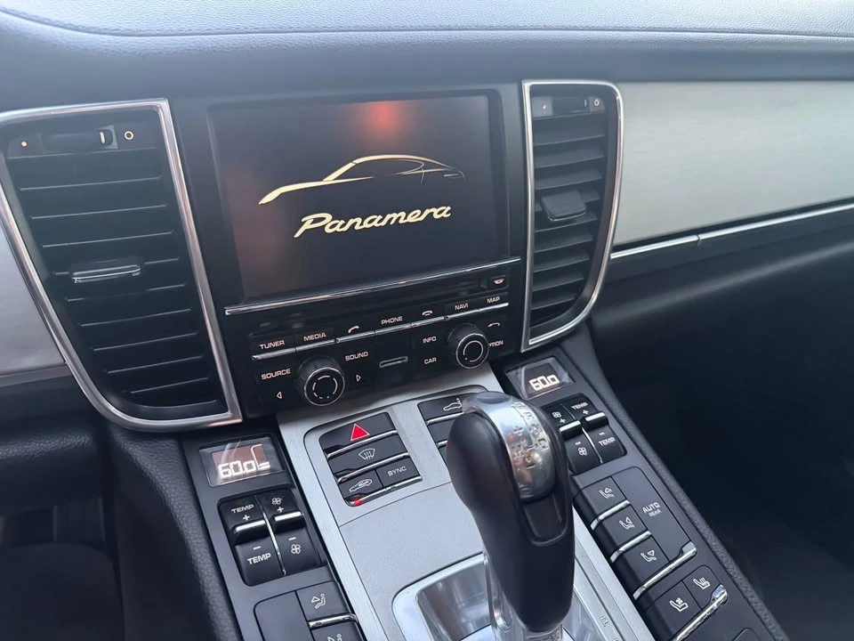 2015 Porsche 970 Panamera - Image 15 of 18
