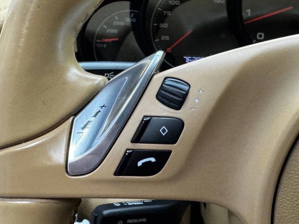 2015 Porsche 970 Panamera - Image 30 of 31