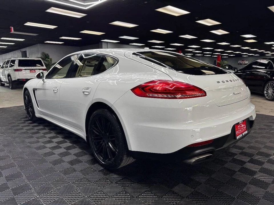 2015 Porsche 970 Panamera - Image 11 of 31