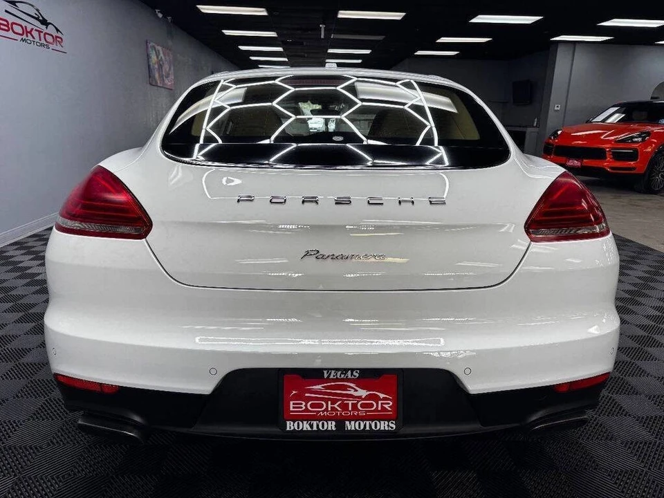 2015 Porsche 970 Panamera - Image 12 of 31
