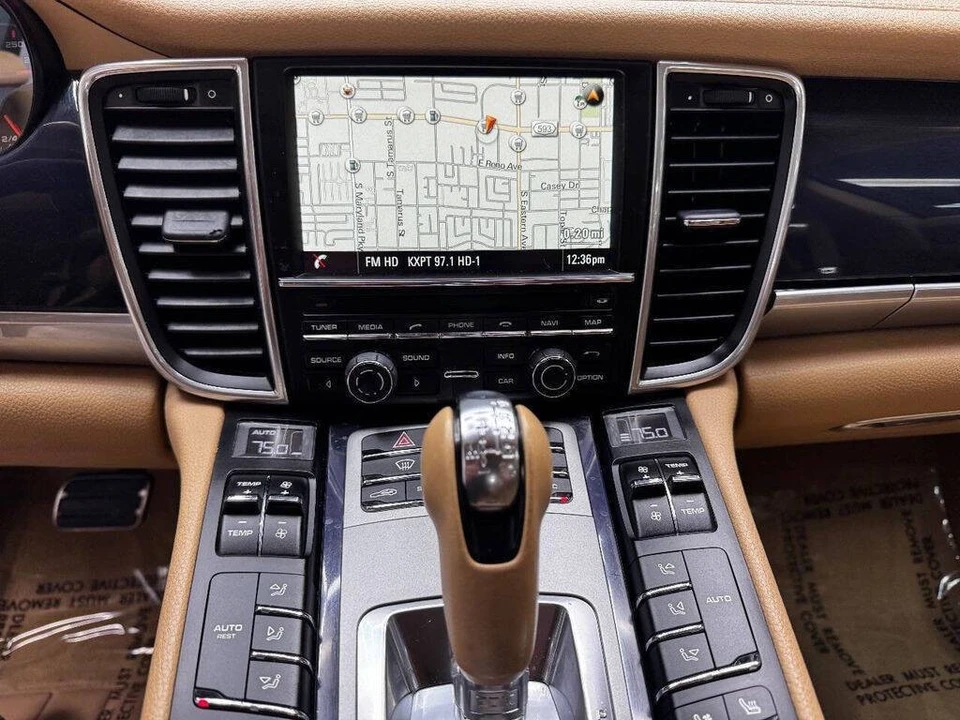 2015 Porsche 970 Panamera - Image 25 of 31