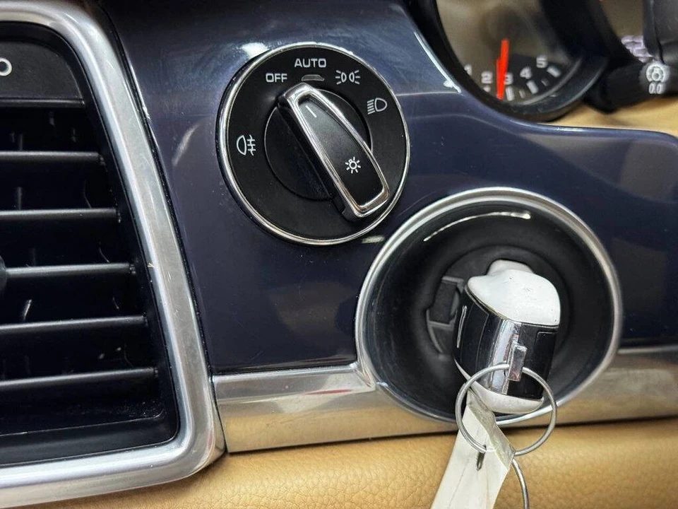 2015 Porsche 970 Panamera - Image 31 of 31