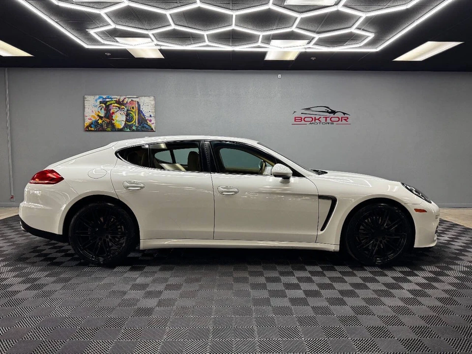 2015 Porsche 970 Panamera - Image 14 of 21